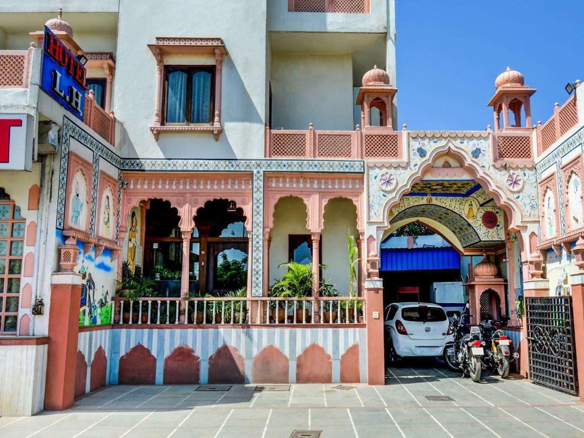 Oyo 22400 Hotel Lichana Haveli Dźajpur Zewnętrze zdjęcie